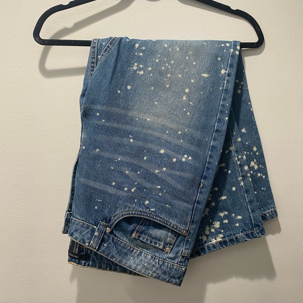FOREVER 21 Paint splatter jeans